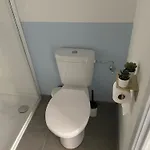 Hébergement de vacances Modernes Fuer 4 Personen In Einem Waldpark By Interhome