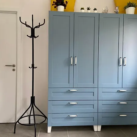 Holiday home Modernes Fuer 4 Personen In Einem Waldpark By Interhome *