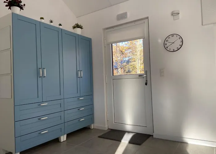 Modernes Fuer 4 Personen In Einem Waldpark By Interhome * Heure