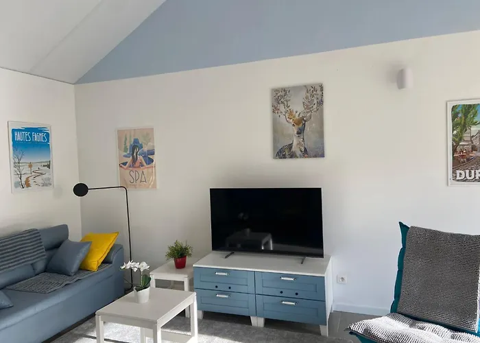 Holiday home Modernes Fuer 4 Personen In Einem Waldpark By Interhome *