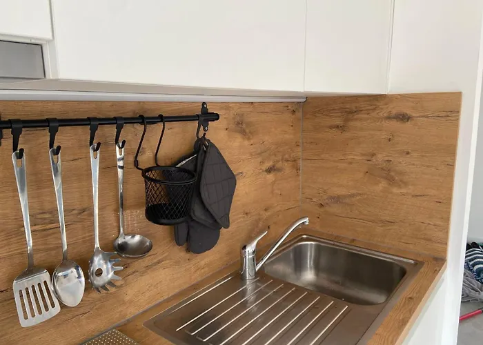 Modernes Fuer 4 Personen In Einem Waldpark By Interhome Holiday home