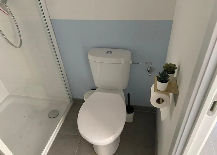 Holiday home Modernes Fuer 4 Personen In Einem Waldpark By Interhome